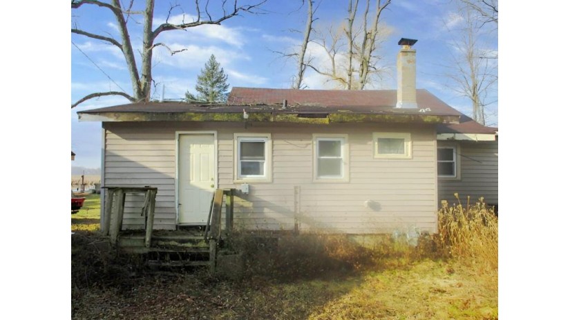 8420 Fox River Rd Waterford, WI 53185 by Area Wide Realty $154,900