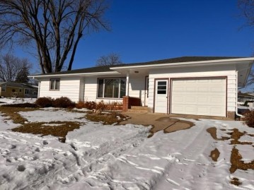 407 Grant St E, Caledonia, MN 55921