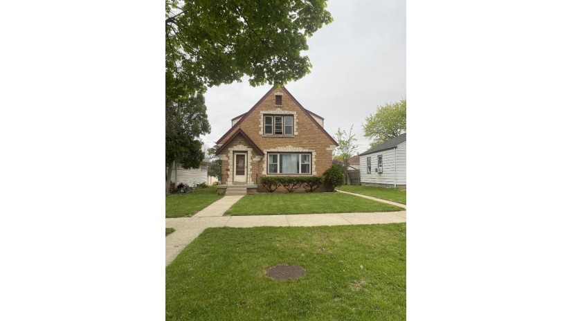 3600 N 58th Blvd 3602 Milwaukee, WI 53216 by Acquire Realty LLC $240,000