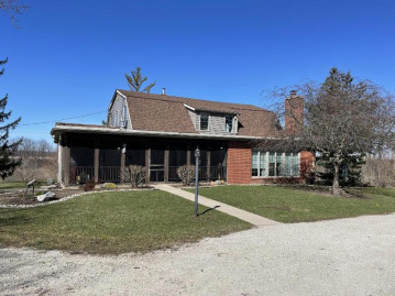 2698 South Rd, Lyons, WI 53105