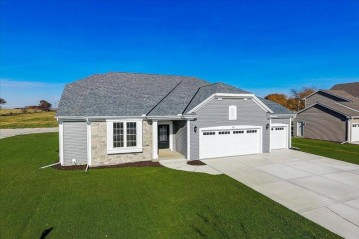 210 Windridge Ct, Slinger, WI 53086