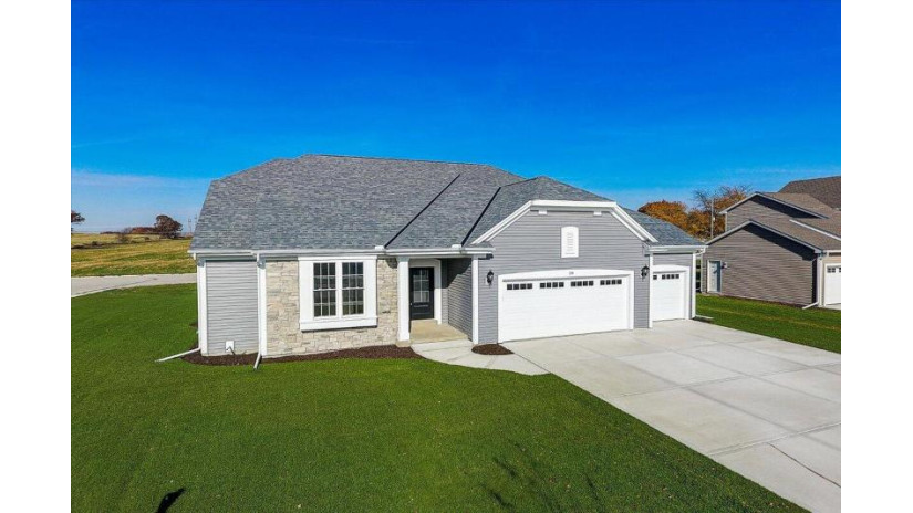 210 Windridge Ct Slinger, WI 53086 by Bielinski Homes, Inc. $499,900