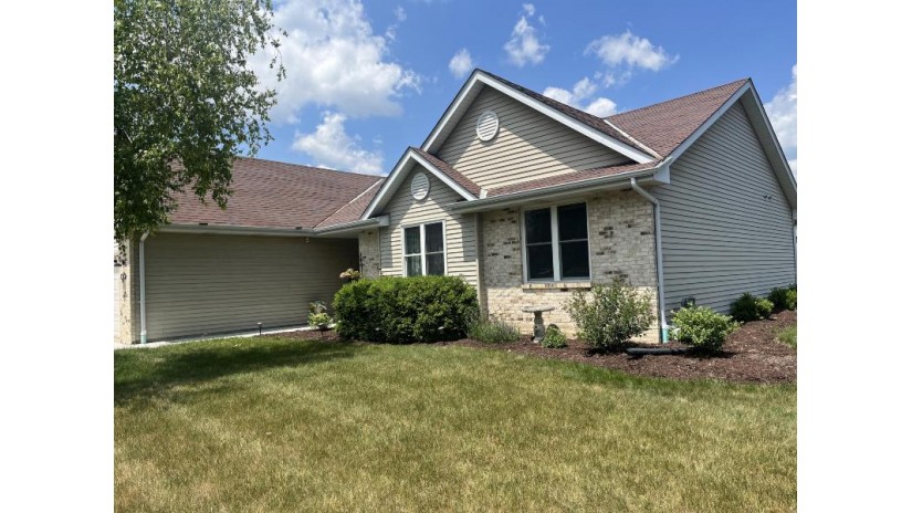 180 11th Ave Union Grove, WI 53182 by Jeff Braun Realty, LLC $424,900