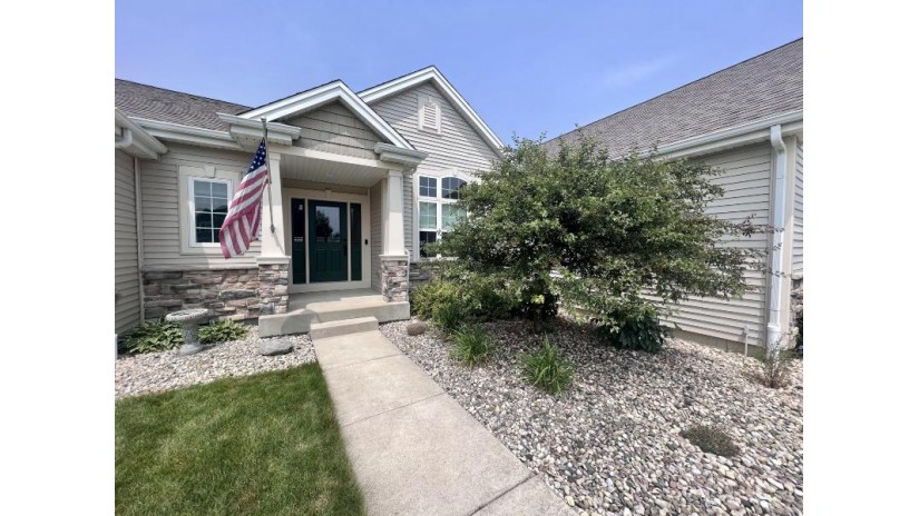 9670 49th Ct Pleasant Prairie, WI 53158 by Bear Realty , Inc. Ken $549,900