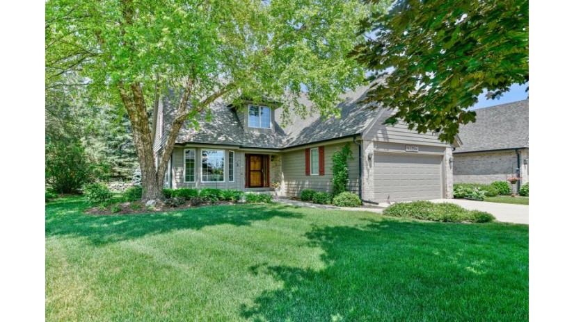 19335 W Mcallister Ln A Brookfield, WI 53045 by Homestead Realty, Inc $485,000
