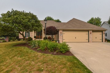 W159S7551 Quietwood Dr, Muskego, WI 53150-8391