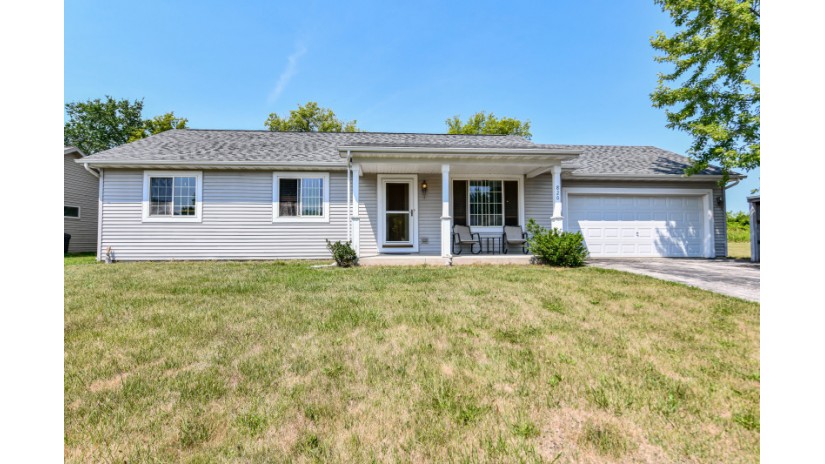 820 Circle View Cir Clyman, WI 53039 by Shorewest Realtors $223,000