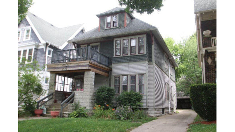 2824 N Frederick Ave 2826 Milwaukee, WI 53211 by Shorewest Realtors $350,000