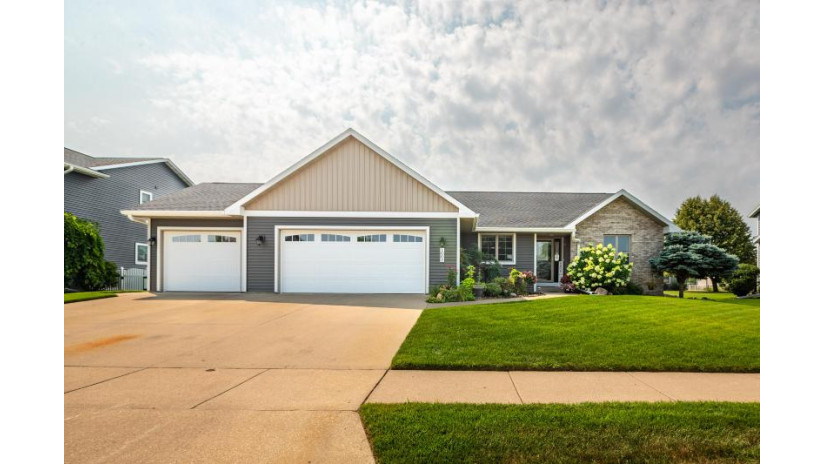 1002 Greenwood St Holmen, WI 54636 by Castle Realty, LLC $409,900