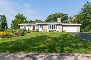 4109 Mulberry Ave, Delavan, WI 53115-3318