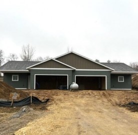 21568 Wolfe Run Ln, Galesville, WI 54630-8752