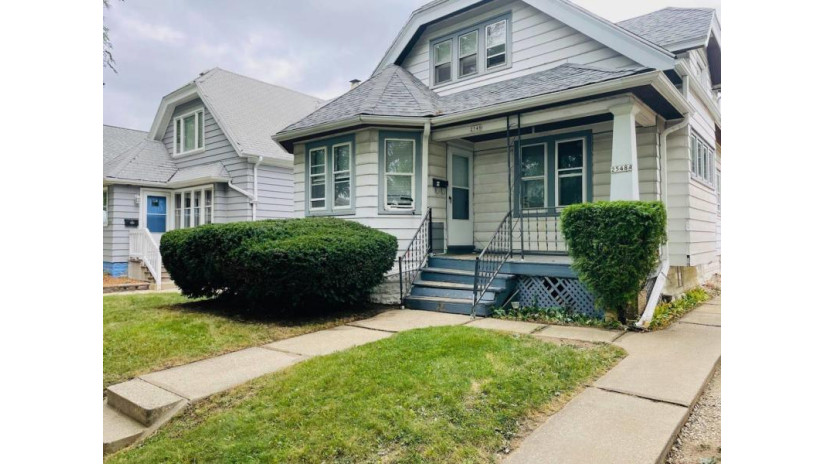 2548 N 57th St Milwaukee, WI 53210 by Shorewest Realtors $159,900