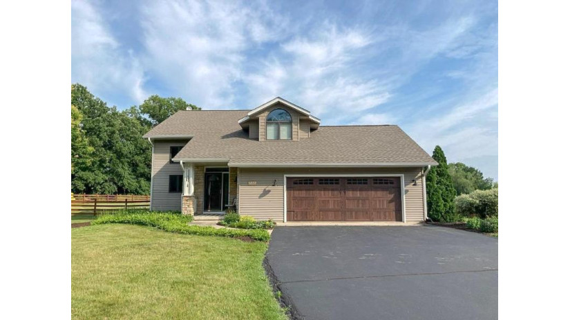 W8159 Nature Dr Richmond, WI 53190 by NON MLS $475,000