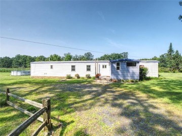 E28055 River Rd, Stanley, WI 54768