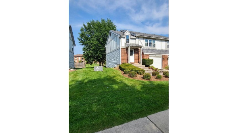 742 ELETSON Drive Crystal Lake, IL 60014 by Dickerson & Nieman $229,900