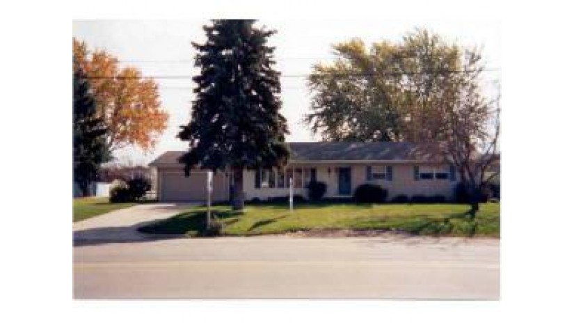 172 Waupun St Oakfield, WI 53065 by Coldwell Banker The Real Estate Group $139,900