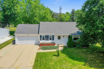 231 E Fairview Avenue, Allouez, WI 54301-1269