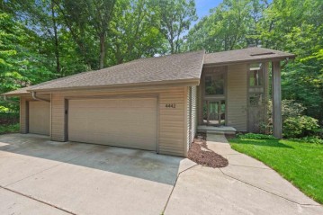 4442 Wyandot Trail, Hobart, WI 54313-6789