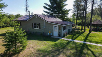 N9152 Parkway Road, Stephenson, WI 54114