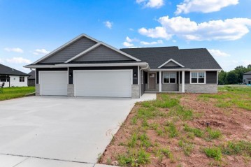 2371 Tigerwood Trail, Lawrence, WI 54115