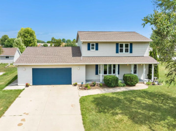 2032 Meadow Links Drive, Scott, WI 54229