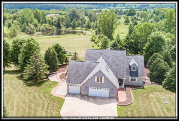 W7169 Bonnie Drive, Ellington, WI 54170-8883