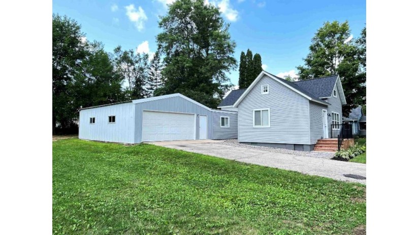319 S Oakland Avenue Oconto Falls, WI 54154 by Coldwell Banker Real Estate Group $199,900