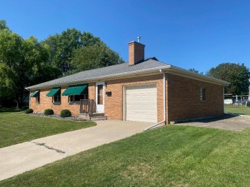 908 S 6th Street, De Pere, WI 54115-1109