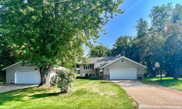 N2960 Herman Lane, Ellington, WI 54944