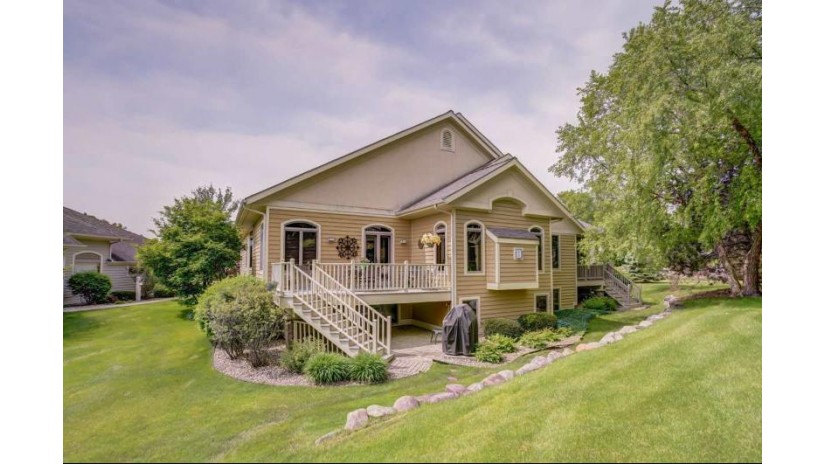 5006 Prairie Rose Court Middleton, WI 53562 by Metro Brokers John Valenza Real Estate $719,900