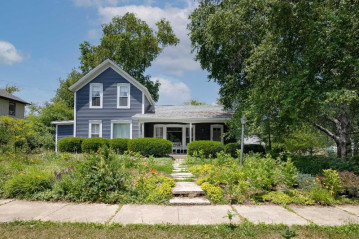 312 W Milwaukee Avenue, Fort Atkinson, WI 53538