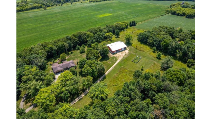 W11337 Van Buren Road Calamus, WI 53925 by Re/Max Preferred - Amber@thhtrealty.com $799,900