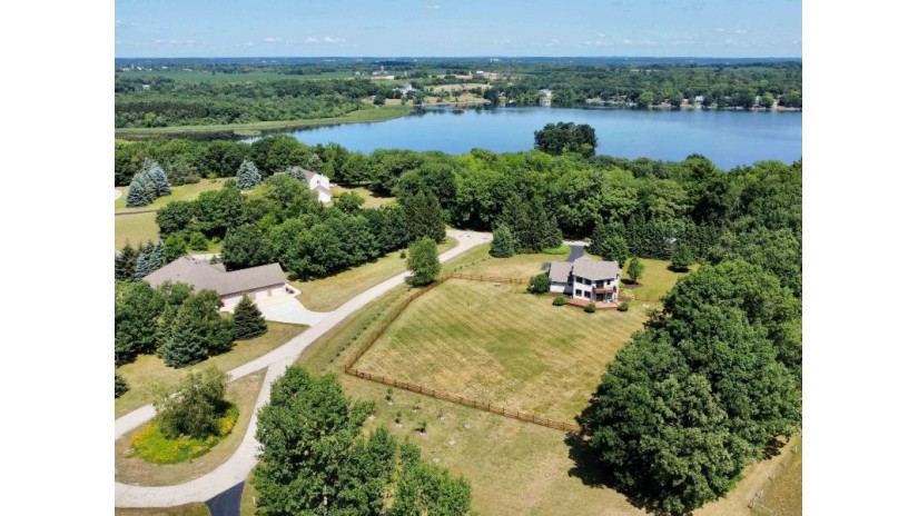 W8159 Nature Drive Richmond, WI 53190 by Making Dreams Realty - Off: 608-480-8599 $475,000