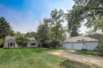 W10885 Tipperary Road, Dekorra, WI 53955