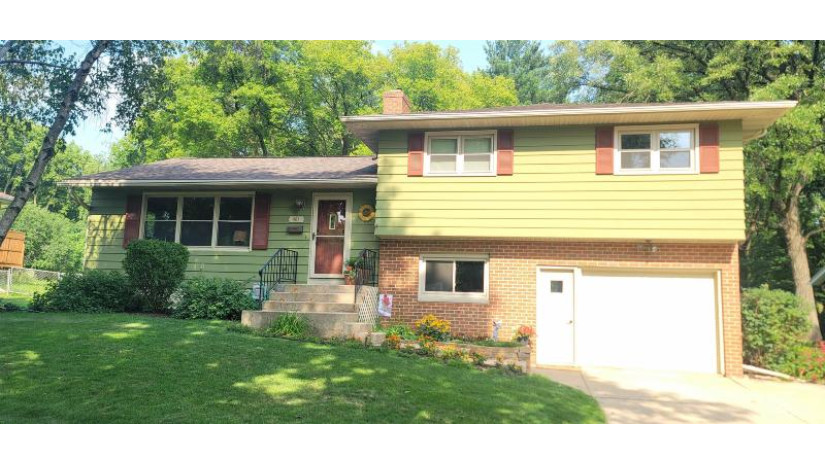 401 Meadowlark Drive Madison, WI 53714 by Markley & Associates, Realtors Llc - Off: 608-695-9112 $350,000