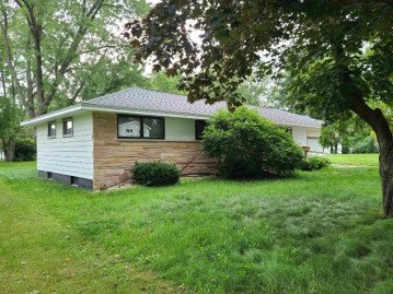 108 Don Street, Pardeeville, WI 53954