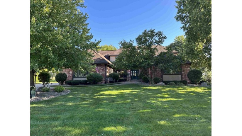 4641 Signature Drive Westport, WI 53562 by Bunbury & Assoc, Realtors $950,000