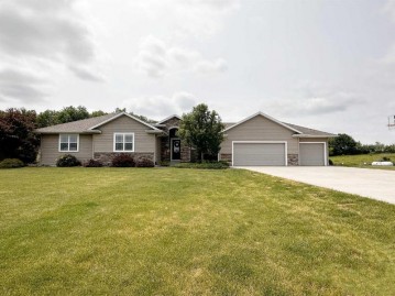 10585 Wills Run, Marshfield, WI 54449