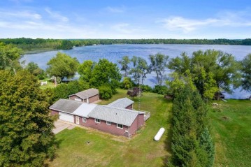 203995 Lake Drive, Rosholt, WI 54473