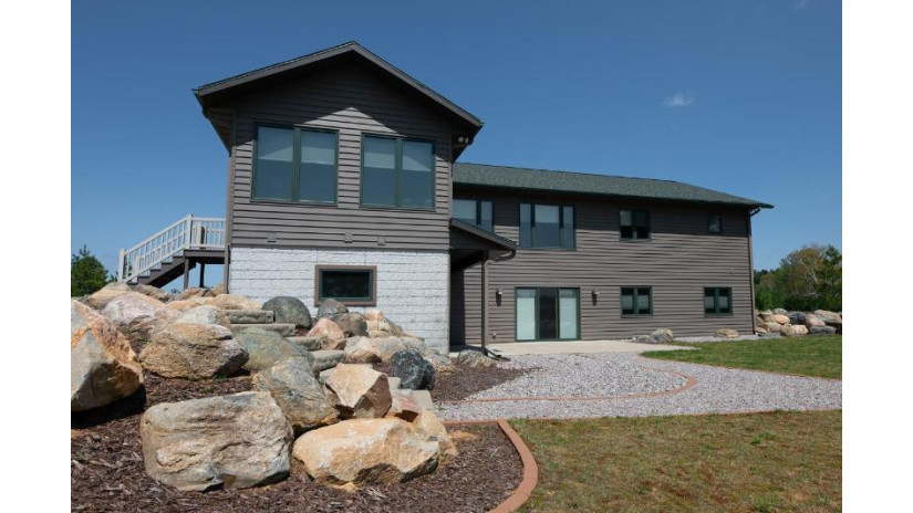 8082 Loon Song Pt Eagle River, WI 54521 by Re/Max Property Pros $895,000