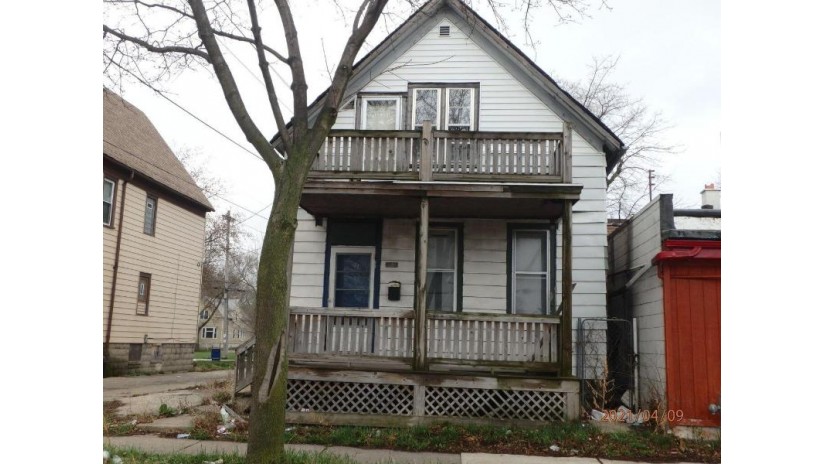 2669 N 15th St Milwaukee, WI 53206 by Homestead Realty, Inc $5,000