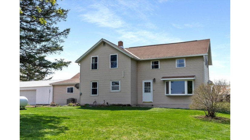 10720 Lax Chapel Rd Schleswig, WI 53042 by Greystone Asset, LLC $285,000