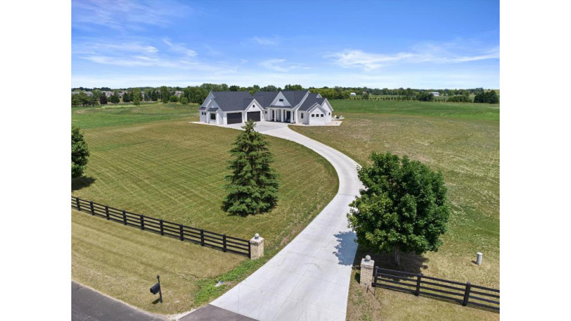 3290 N Canterbury Ln Summit, WI 53066 by Landro Milwaukee Realty $1,700,000