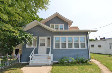 1525 Douglas Ave, Racine, WI 53404-2719