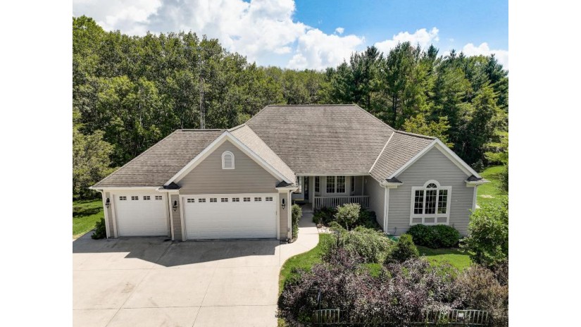 W765 Birchwood Dr Osceola, WI 53010 by Coldwell Banker Realty $589,000