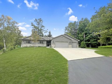 4320 Birch Hill Ln, Sheboygan, WI 53081-7945