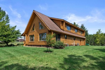 N7479 Willow Rd, Herman, WI 53073