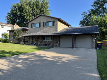 1717 Grumann Dr, Tomah, WI 54660-1001