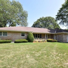 2470 S Root River Pkwy, West Allis, WI 53227-1845