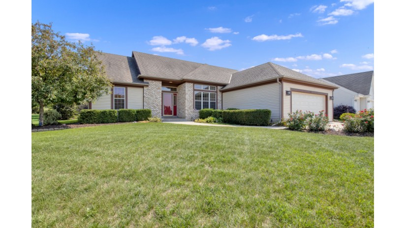 644 Cherrywood Dr Waterford, WI 53185 by Shorewest Realtors $439,900